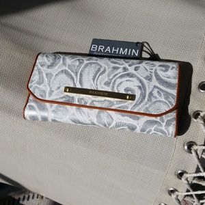 Brahmin wallet